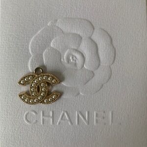 Chanel CC Pearl charm